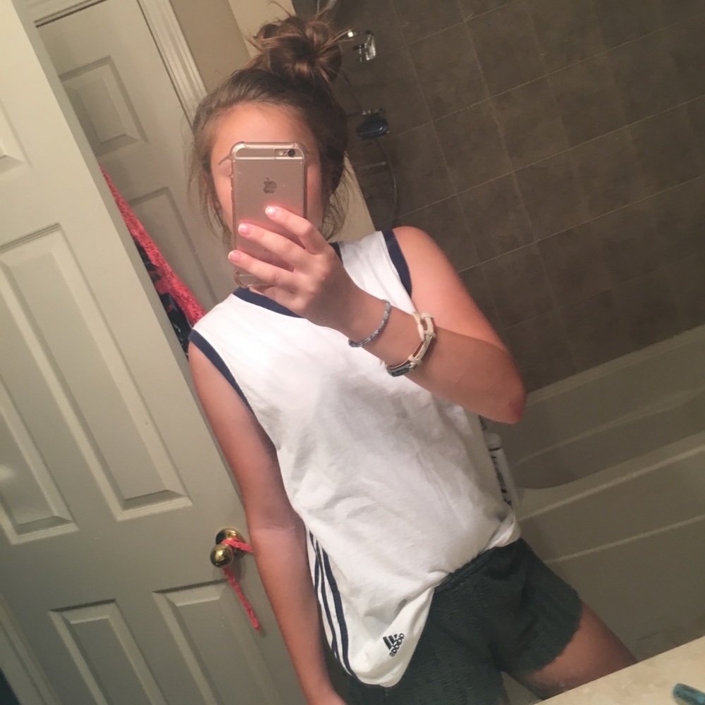 🌊•ADIDAS ATHLETIC TANK WHITE AND NAVY BLUE•🌊